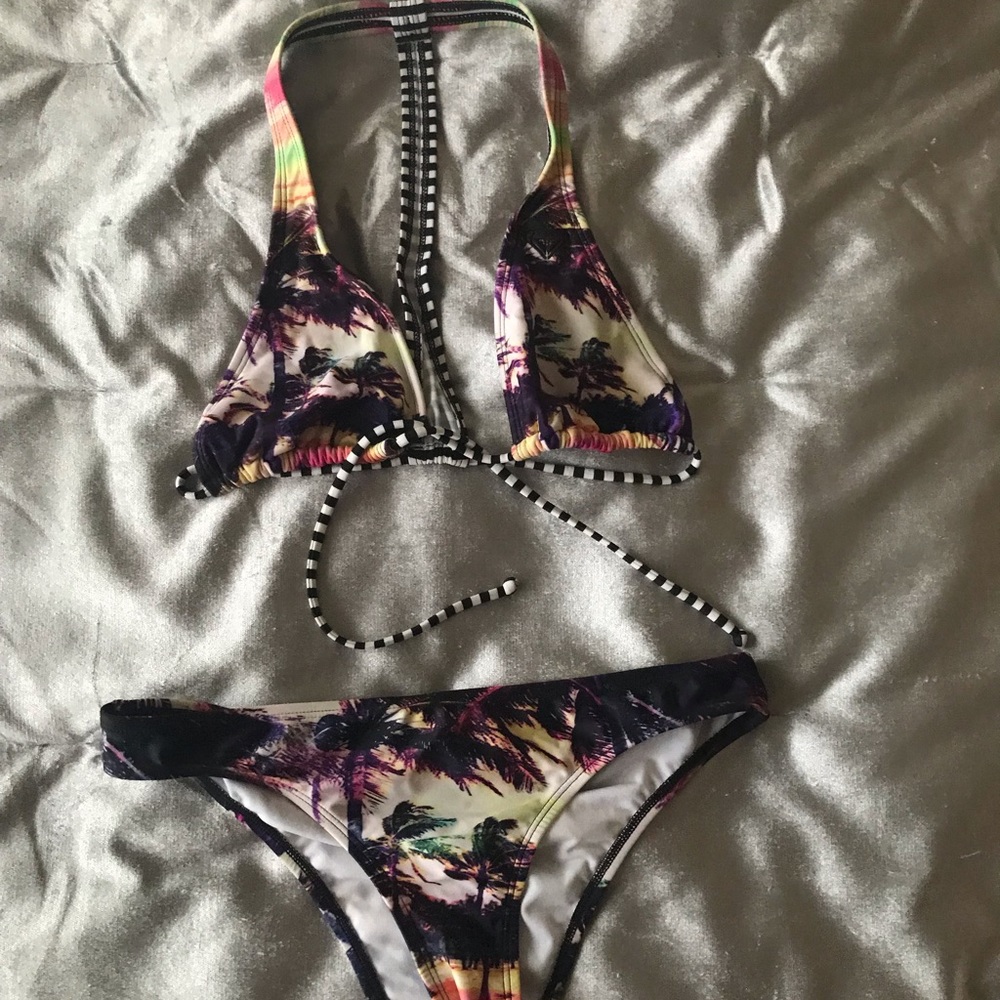 Roxy Bikini